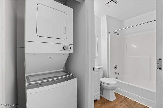 Building Photo - 5361 Treetops Dr