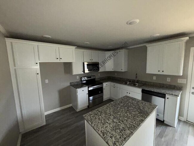 Building Photo - 50 Buena Vis Dr