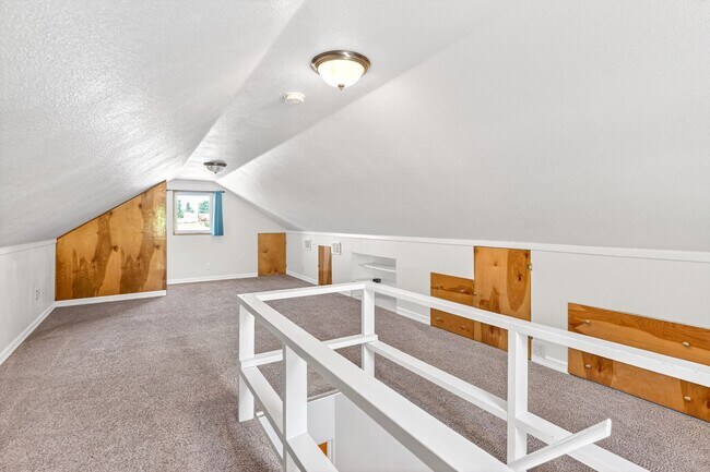 Building Photo - 1414 NE 109th Ave