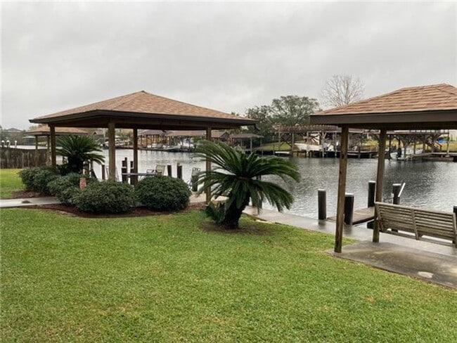 Building Photo - Waterfront Condo