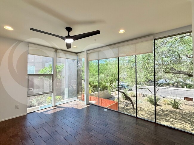 Building Photo - 7047 E Earll Dr