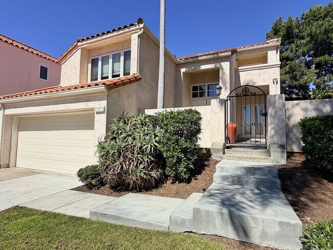 Building Photo - For Rent Available Now - Furnished House 3+BR 2.5Ba in Del Mar, charming furnished home in the hi...