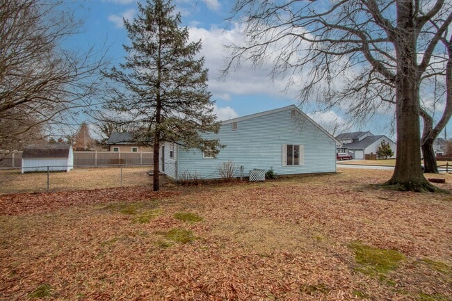Building Photo - Charming 2-Bedroom Ranch Home with Garage and Spacious Backyard in Dover, DE