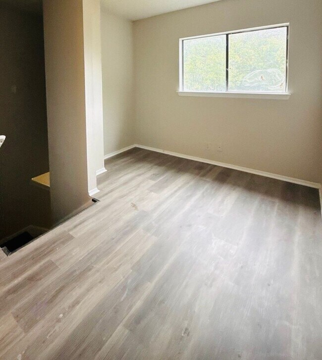 Building Photo - 4146 Sunrise Crest Dr