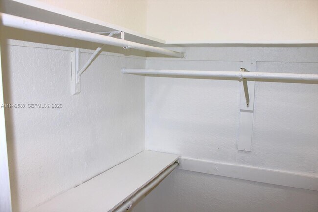 Building Photo - 1280 W 54th St