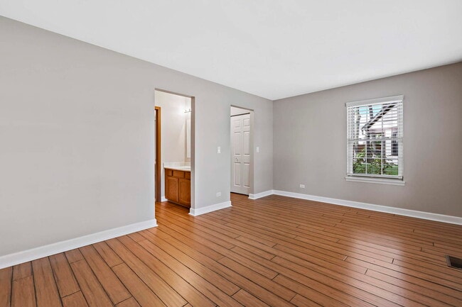 Building Photo - 728 Brandon Pl