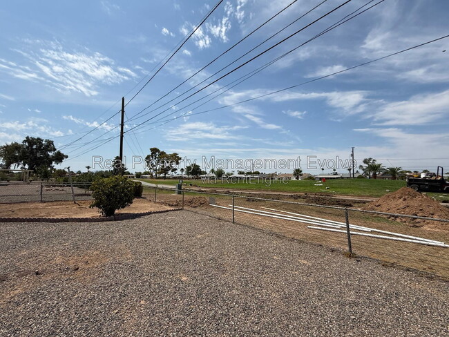 Building Photo - 12076 N Pebble Beach Dr