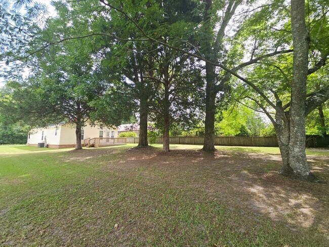 Building Photo - 1533 Tinkertown Ave