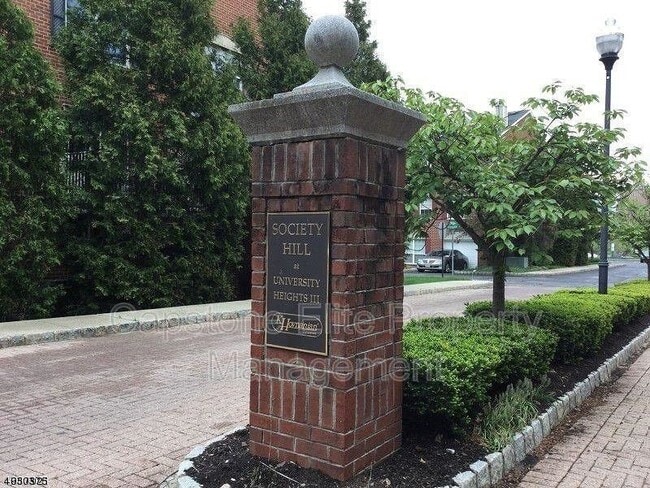 Building Photo - 40 Cornerstone Ln