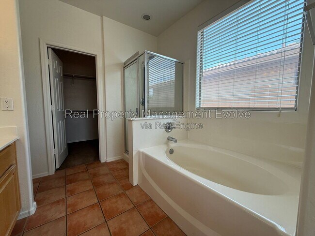 Building Photo - 4417 W St Kateri Dr