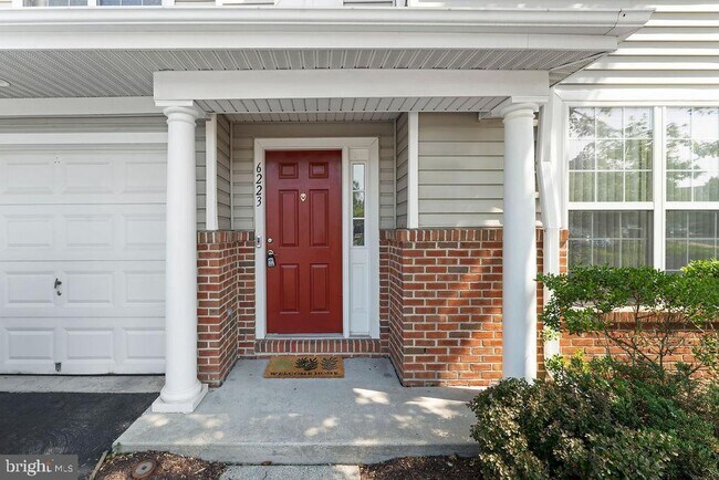 Building Photo - 6223 Wild Swan Way