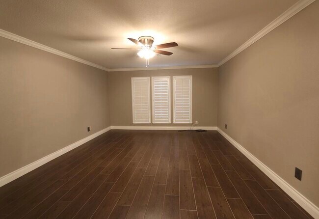 Building Photo - 2842 River Birch Dr