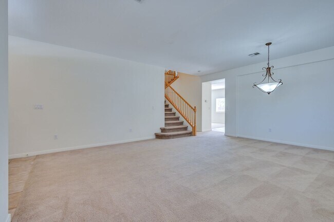 Building Photo - SW!! Southern Highlands!!! 4 Bedrooms!!!  ...