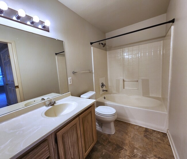 Building Photo - 3846 E Canyon Ranch Rd