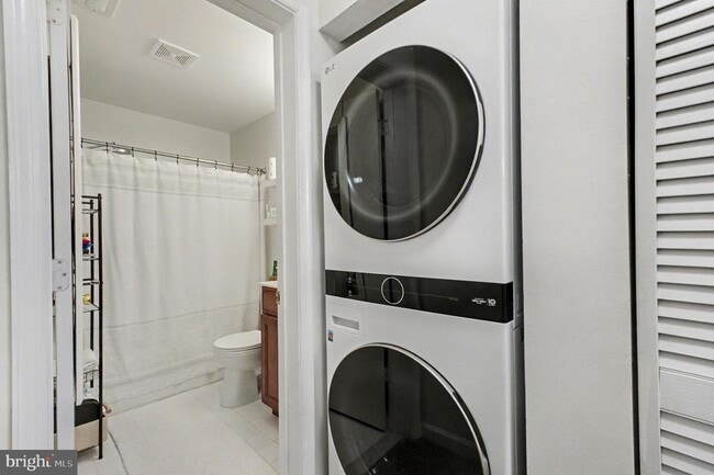 Building Photo - 75 Red Maple Ct