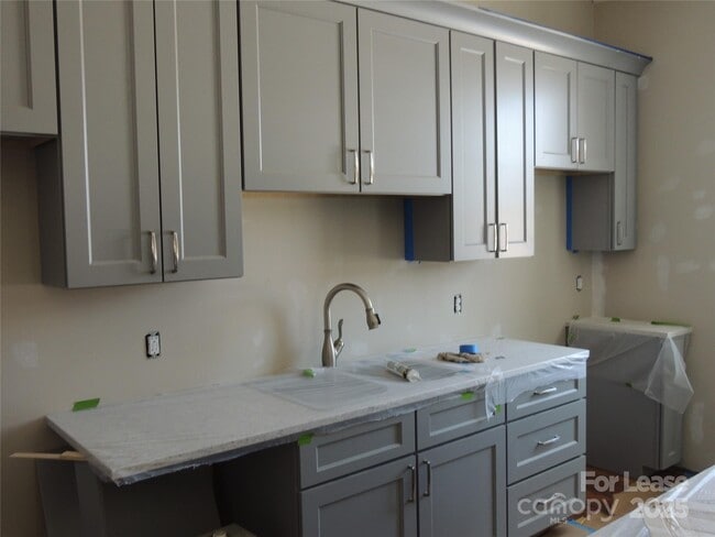 Building Photo - 126 W Court St