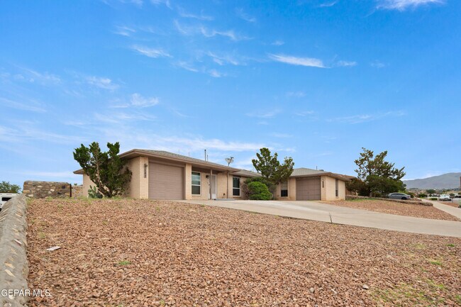 Building Photo - 7139 Orizaba Ave