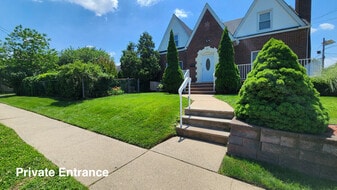 Building Photo - 63 Hamilton Ave