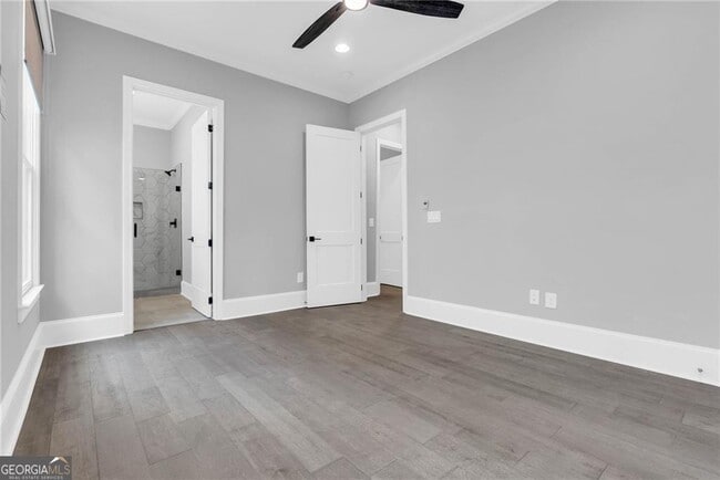 Building Photo - 909 Sunny Meadows Ln