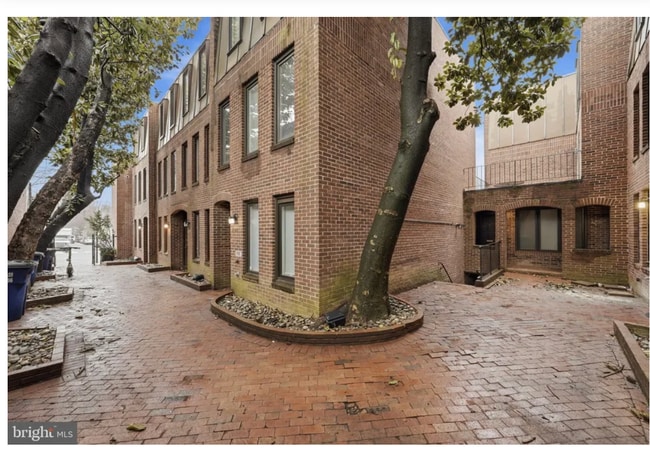 Building Photo - 3248 Jones Ct NW