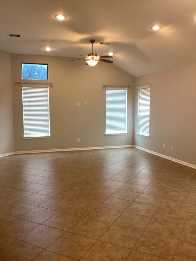 Building Photo - 4219 Kendall Rock Ln