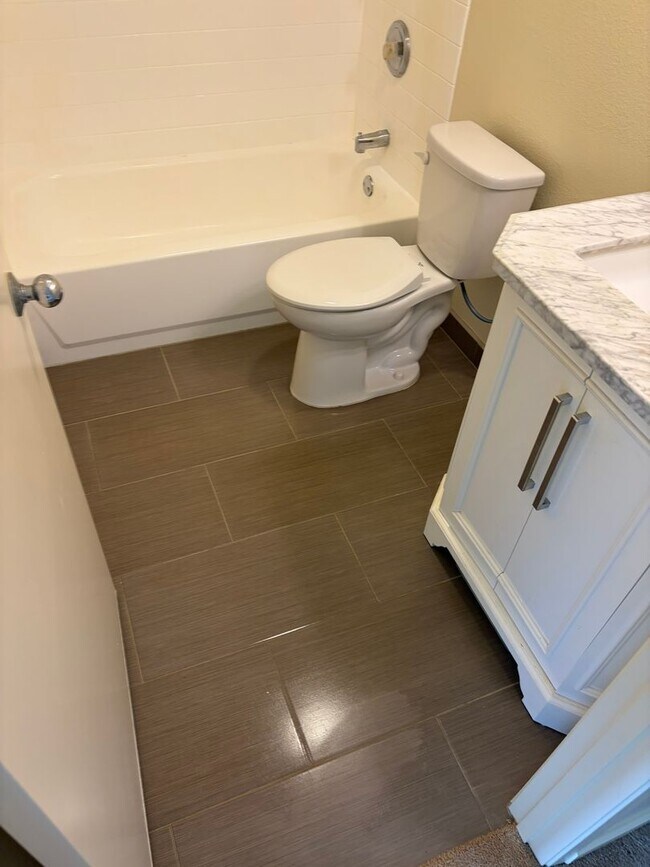 Building Photo - 2BR / 2BA Townhome with 2 Parking – Westview at Makakilo Heights