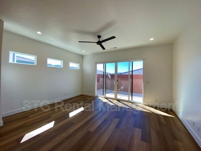 Building Photo - 152 S Desert Saguaro Ln