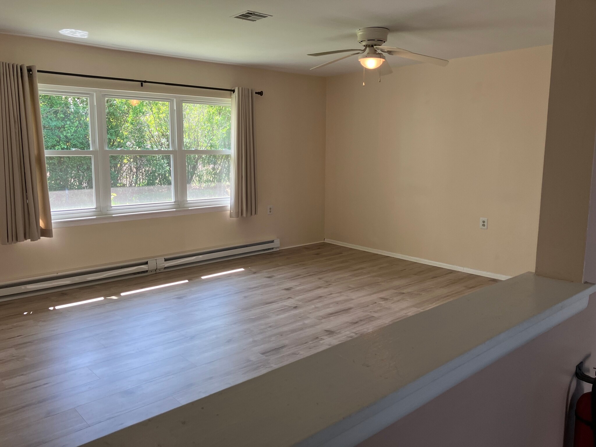 Building Photo - 335A Canterbury Ct