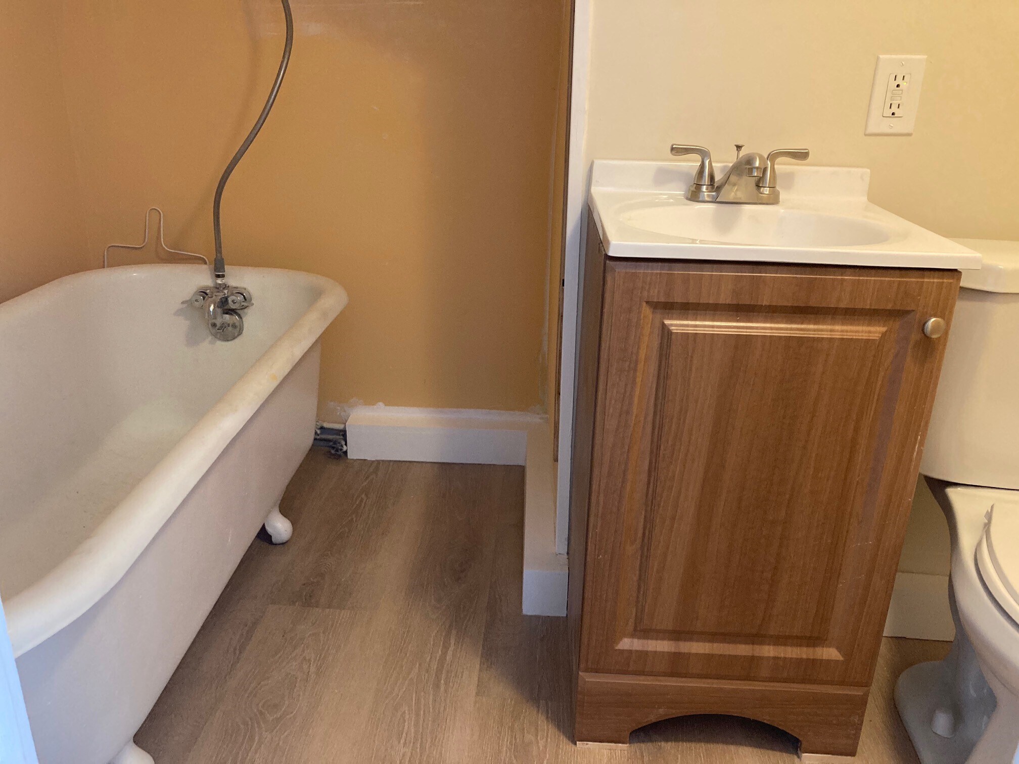 Building Photo - 64 Gray St