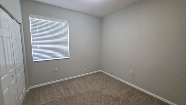 Building Photo - 2565 Langrove Ln SW