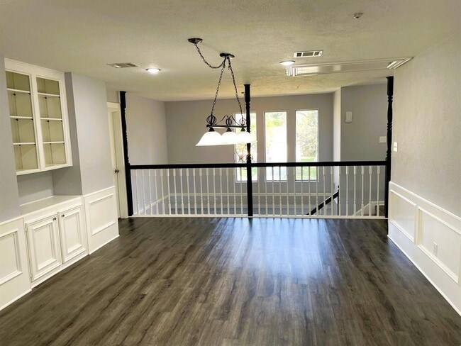 Building Photo - 18315 Cransley Dr