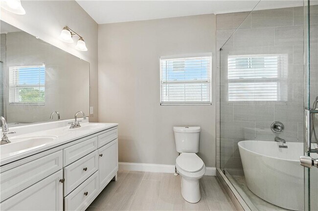 Building Photo - 1470 Norris Pl NW