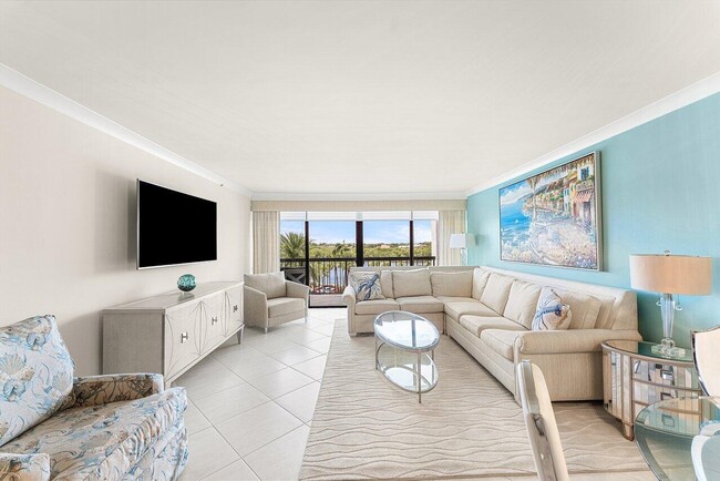 Building Photo - 4740 S Ocean Blvd