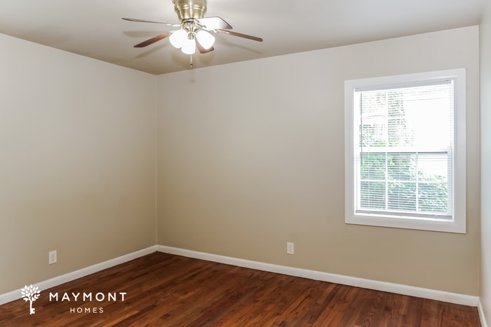 Building Photo - 1803 Canterbury Cir NW