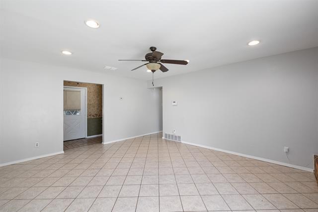 Building Photo - 308 Clearwood Dr