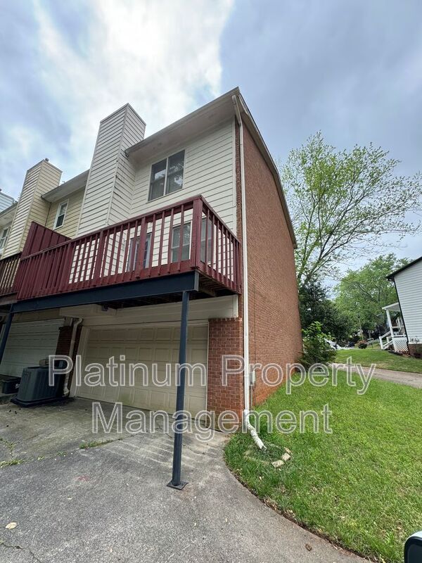 Building Photo - 232 Hembree Park Terrace