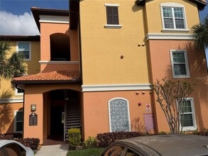 Building Photo - 5467 Vineland Rd