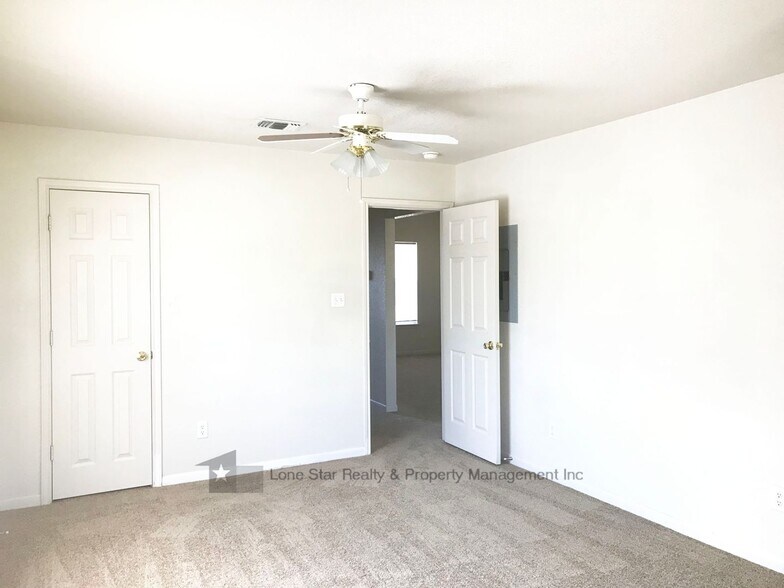 Building Photo - 3602 Littleleaf Dr