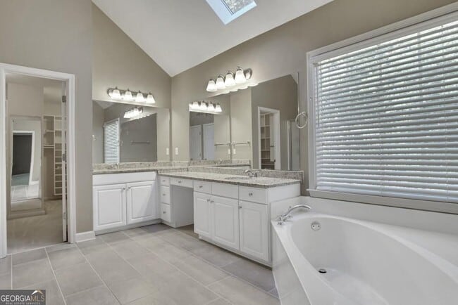 Building Photo - 3720 River Hollow Run