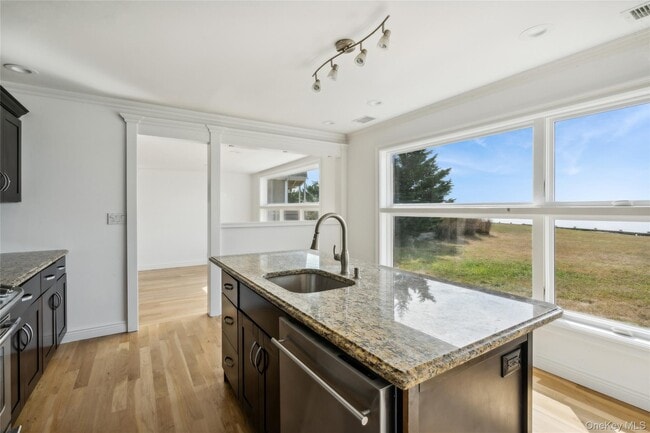 Building Photo - 42 Barracuda Rd