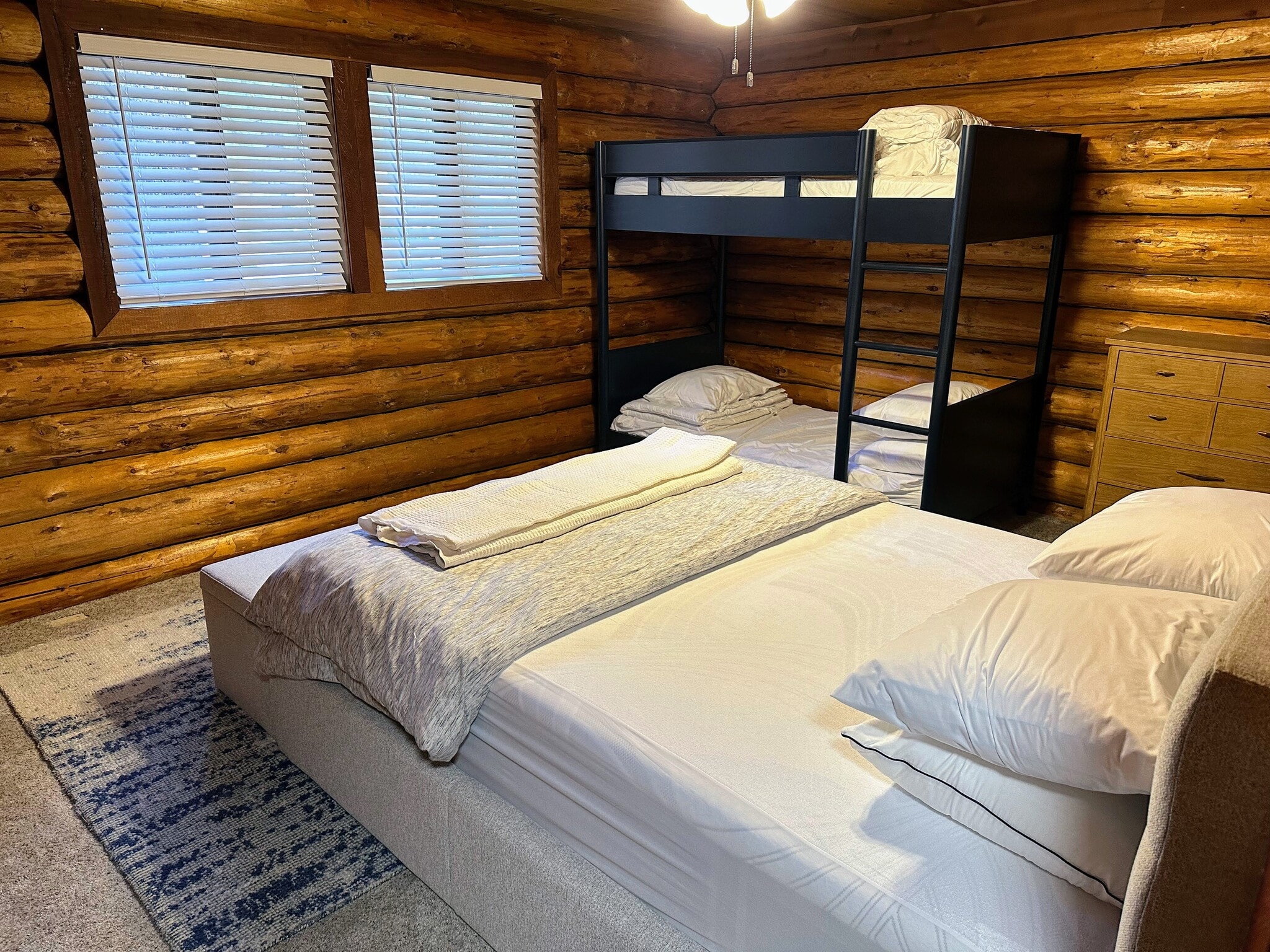 Queen bed and bunk bed bedroom with large closet - 838 Capistrano Ave