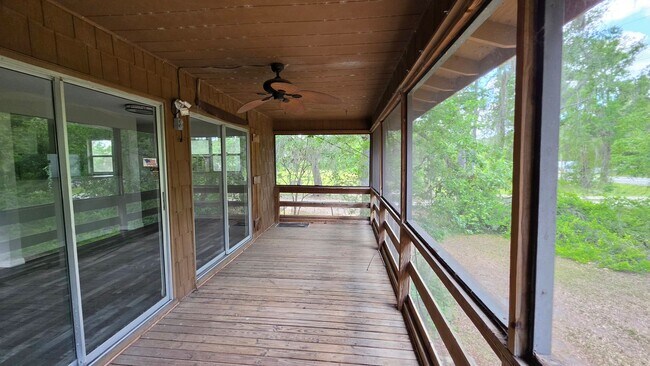 Building Photo - 3605 FL-50