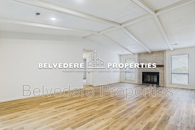 Building Photo - 6 Bellows Ct