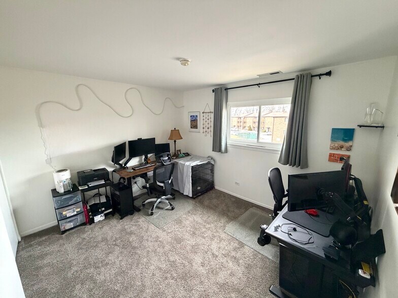 Building Photo - 2234 Abbeywood Dr