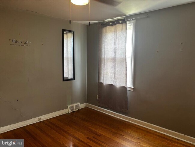 Building Photo - 5942 B St