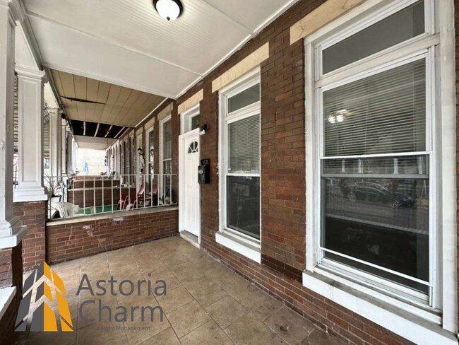 Building Photo - 3 Bedroom with Fenced Yard and Spacious Primary Bedroom near Coppin University