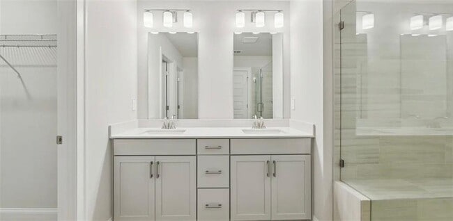 Building Photo - 403 Elise Wy