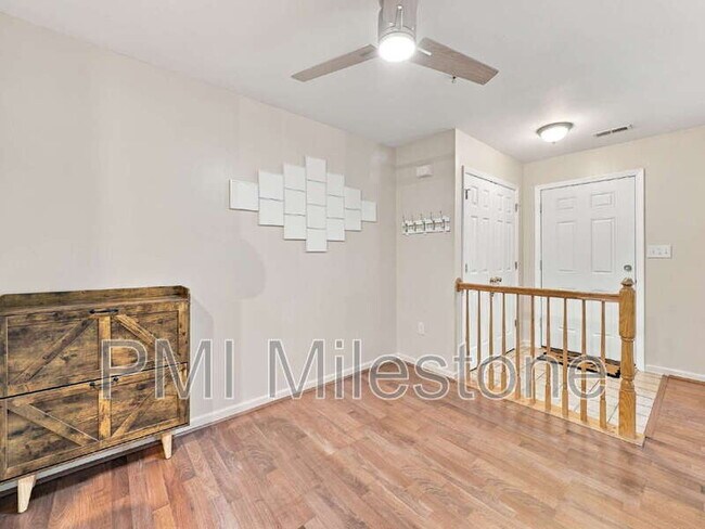 Building Photo - 2132 Bristol Dr