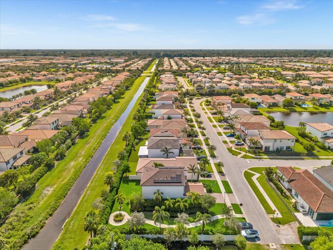 Building Photo - 4708 Saddle Ranch Rd