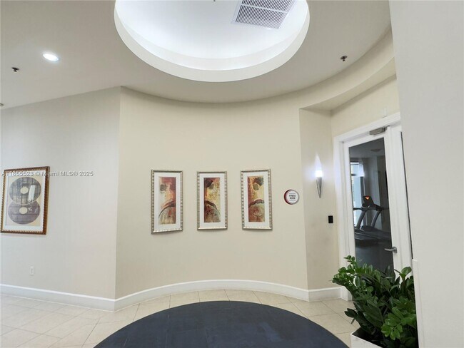 Building Photo - 1830 Radius Dr